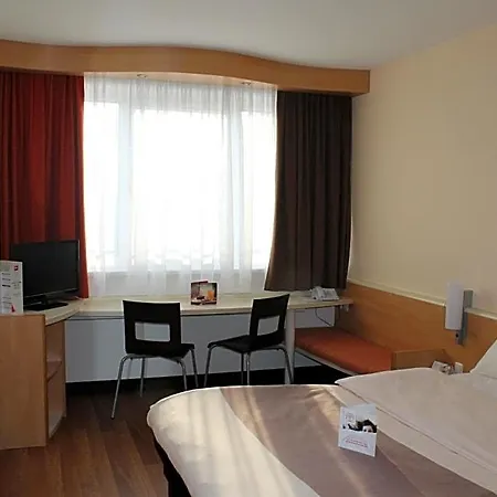 فندق Ibis 3*