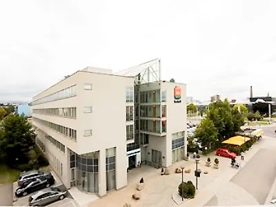 Ibis 3*