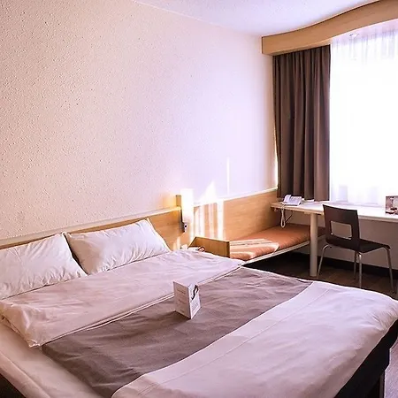 Ibis Hotel 3*