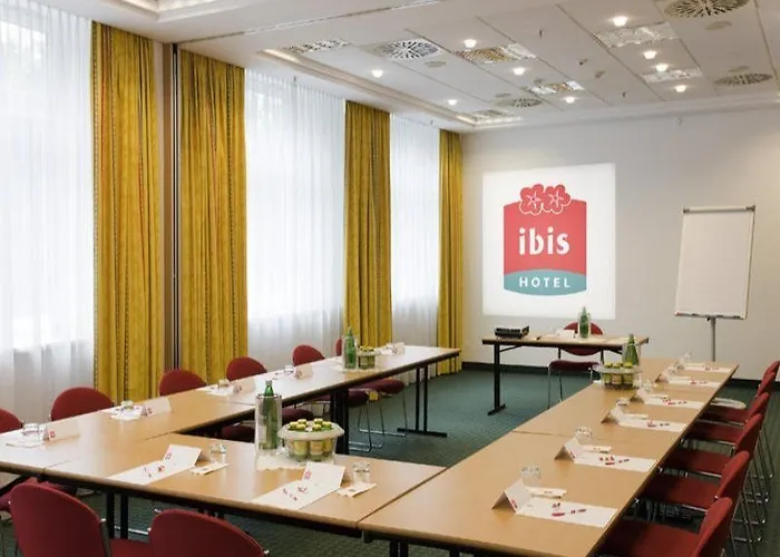 Ibis فندق