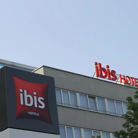Ibis Hotel 3*