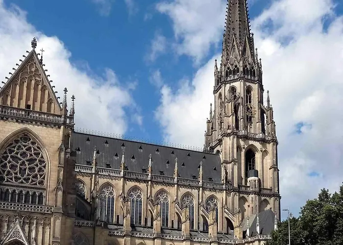 Ibis מלון לינץ